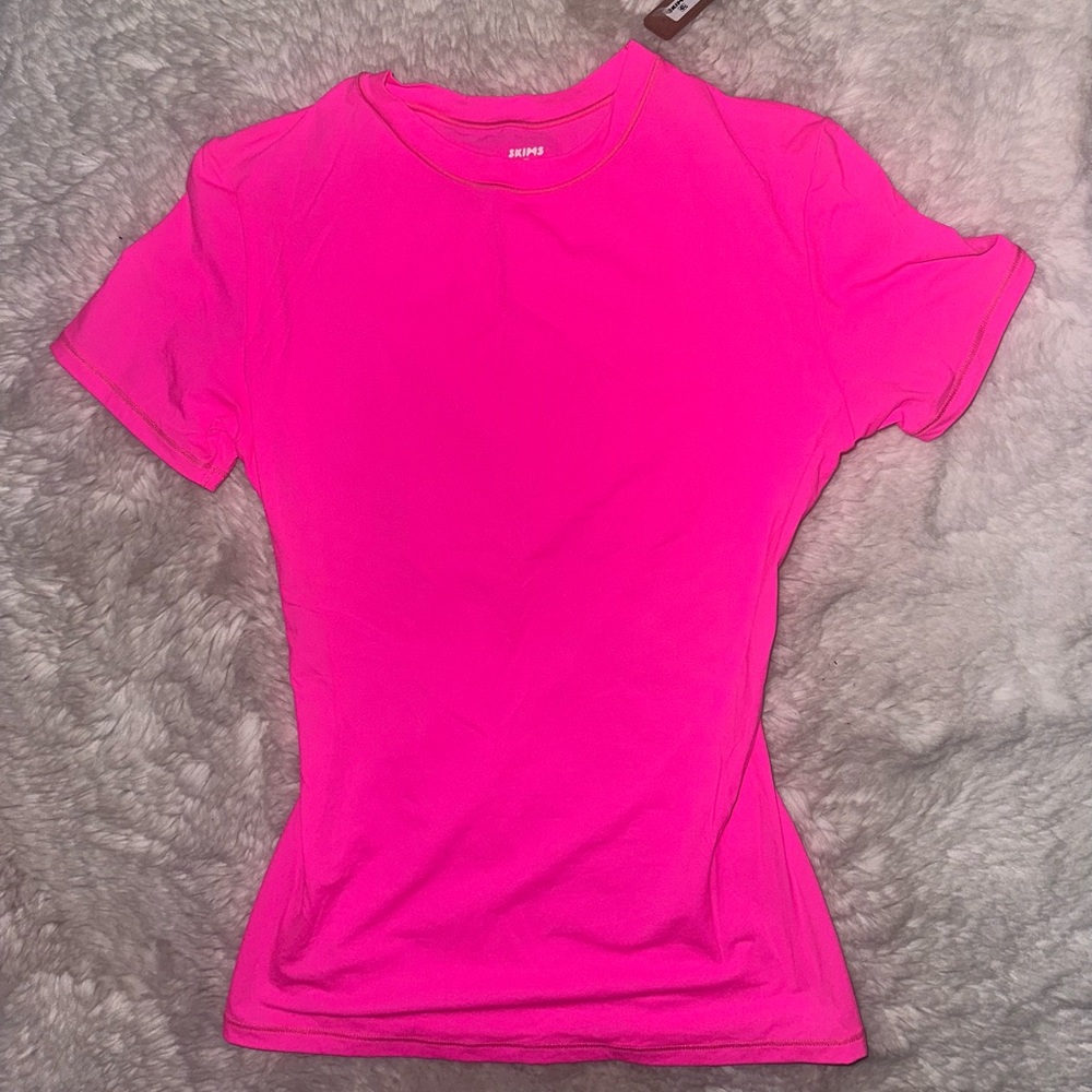 SKIMS Fits Everybody T-Shirt
